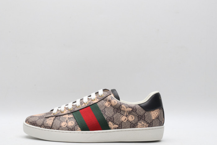 gi ace embroidered low-top sneaker