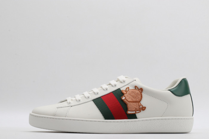 gi ace embroidered low-top sneaker