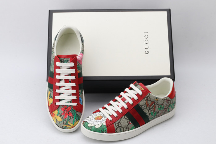 gi ace embroidered low-top sneaker