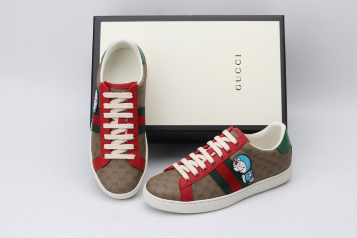 gi ace embroidered low-top sneaker