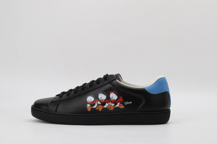 gi ace embroidered low-top sneaker