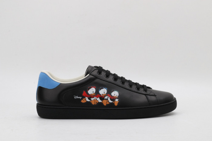 gi ace embroidered low-top sneaker