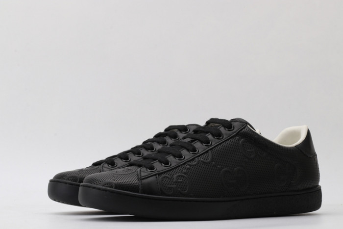 gi ace embroidered low-top sneaker