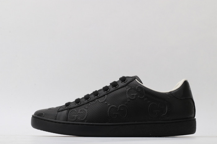 gi ace embroidered low-top sneaker