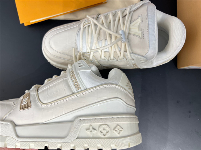 lovt sneaker