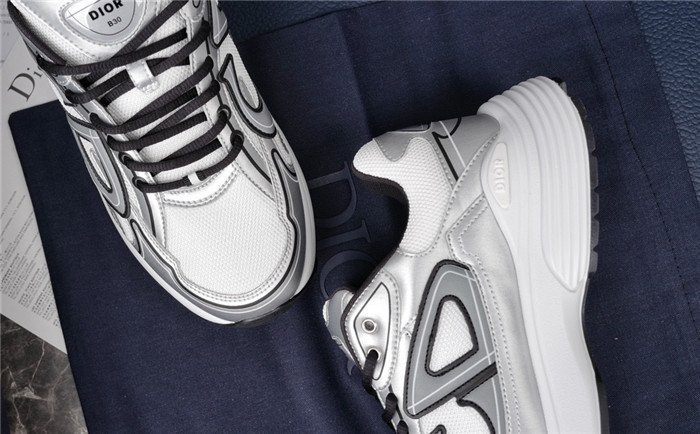 dr b30 trainer sneaker