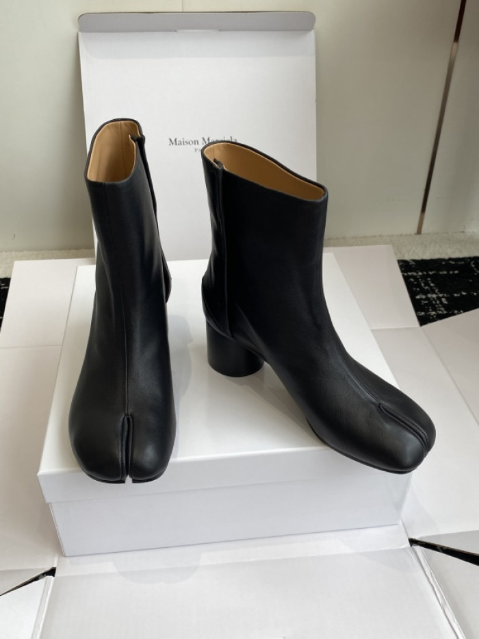 ma1s0n Marg*e1a boots