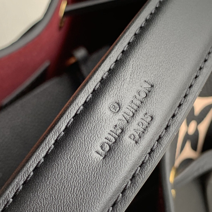 LU VI BAG 26 x 17.5 x 26 cm