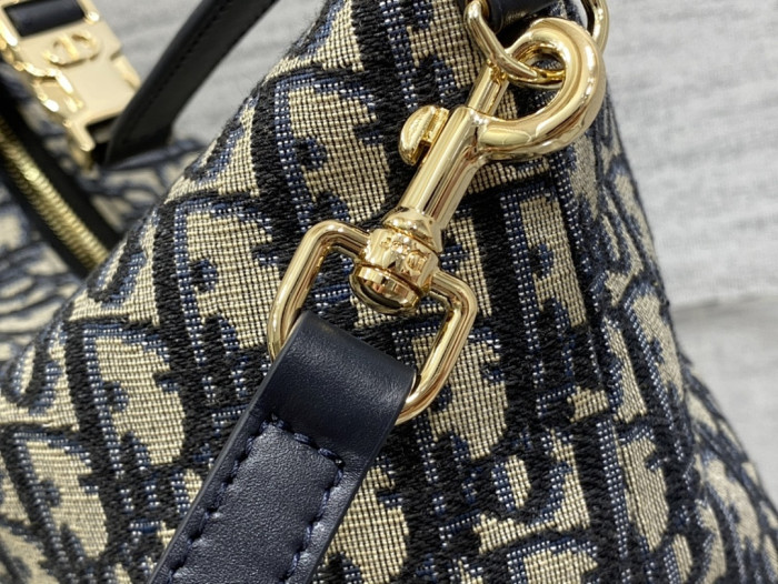 D1OR BAG 22x13x9.5cm