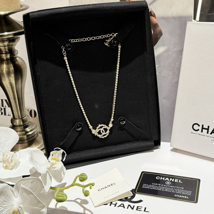 CHNEL NECKLACE