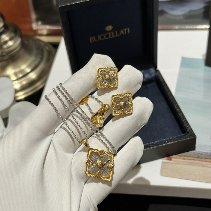 BUCCELLATI NECKLACE AND EARRING