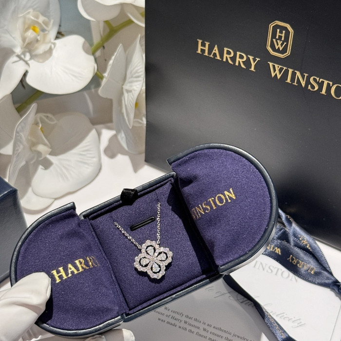 HARRY WINSTON NECKLACE