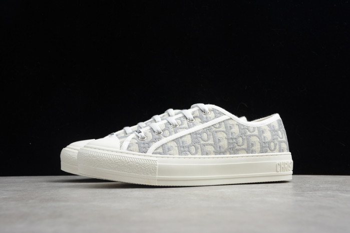 dr b23 homme kaws h903p170