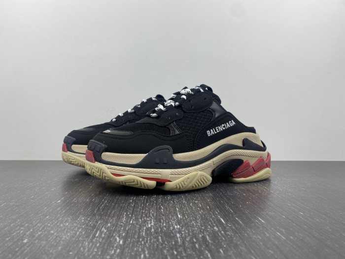 bl triple s trainers sneakers 755687 w3sm1 1096