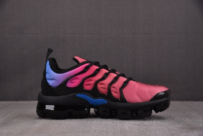 NIKE AIR VAPORMAX Plus AO4550-001