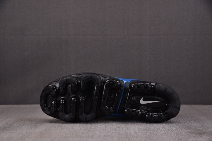 NIKE AIR VAPORMAX Plus AO4550-001