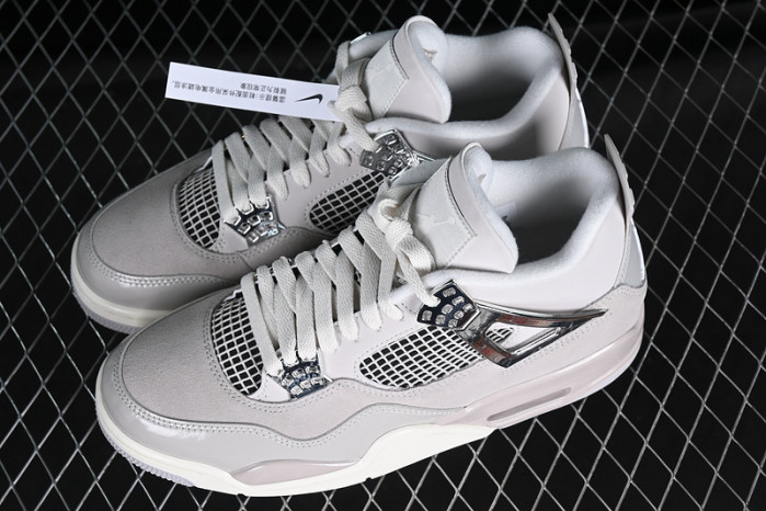 air jordan 4 frozen moments aq9129-001