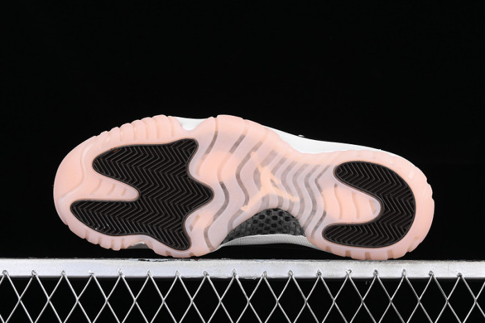 air jordan 11 wmns "neapolitan" ar0715-101