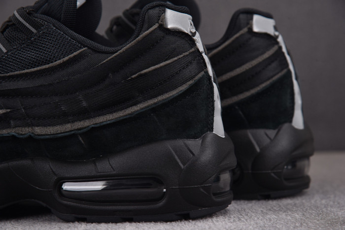 Comme des Garçons x Nike Air Max 95 