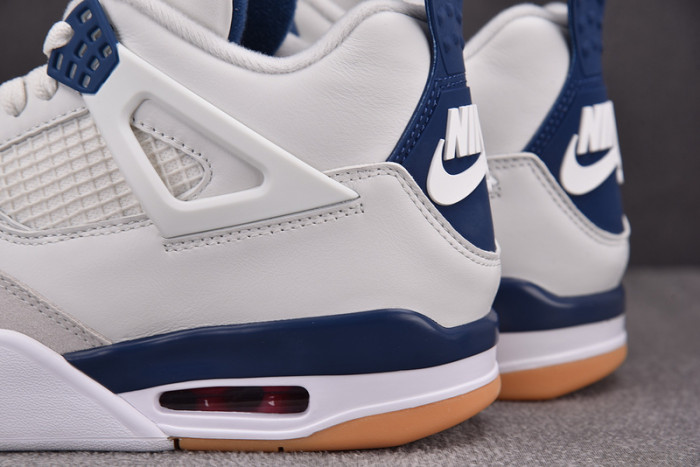 Nike SB x Air Jordan 4 “Navy” DR5415-100