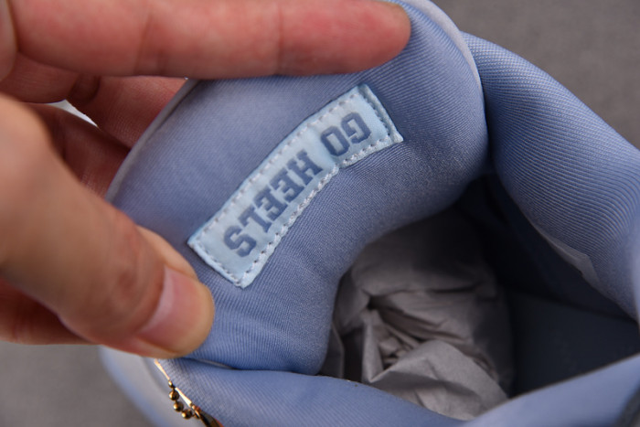 2025 Air Jordan 4 Retro UNC Tar Heels Player Exclusive - PE Promo Sample