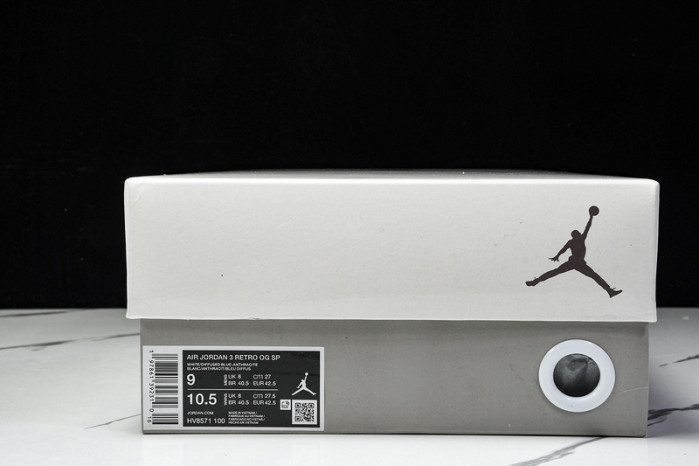 AIR JORDAN 3 OG "DIFFUSED BLUE" HV8571-100