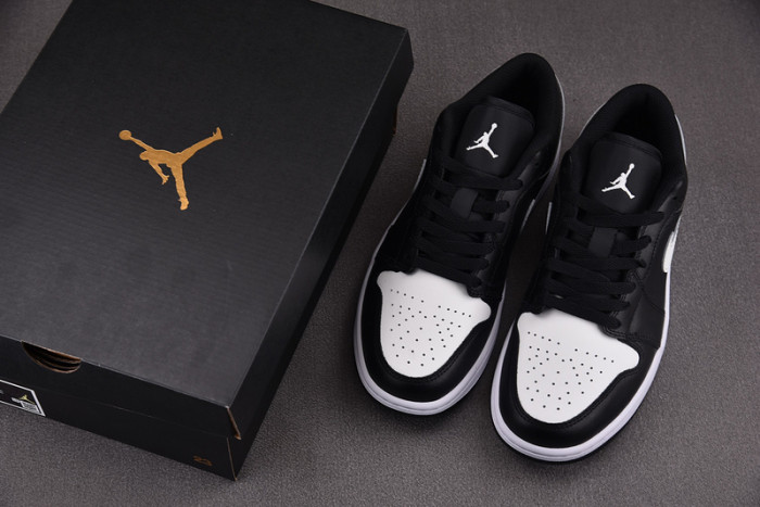 Air Jordan 1 Low Panda 553558-043