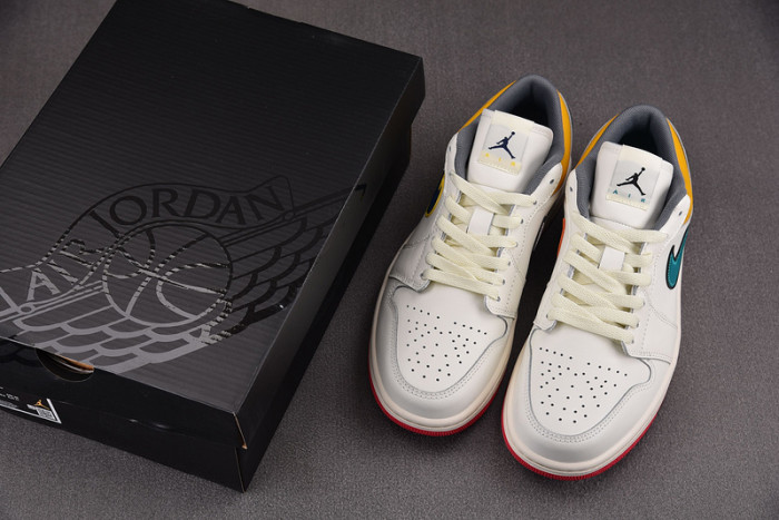 Air Jordan 1 Low Premium "Lace Toggle" HV4511-133