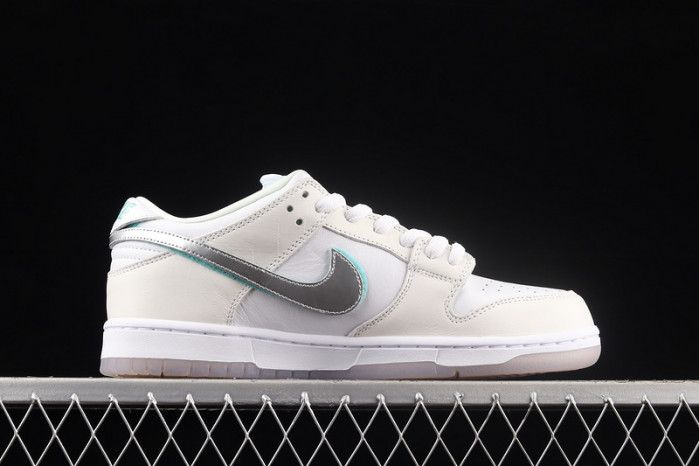 nike sb dunk low Di*m*nd s*pply co white Di*m*nd bv1310-100