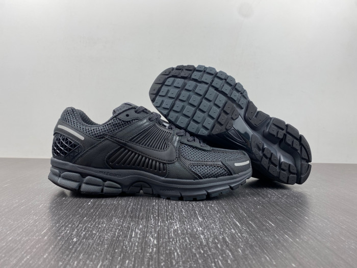 nike zoom vomero 5 sp anthracite men