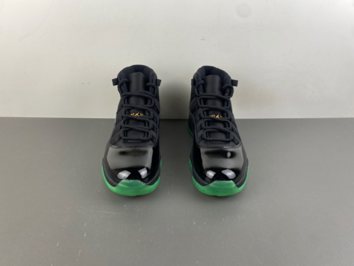 Air Jordan 11 Retro "Green Black" CT8012-037