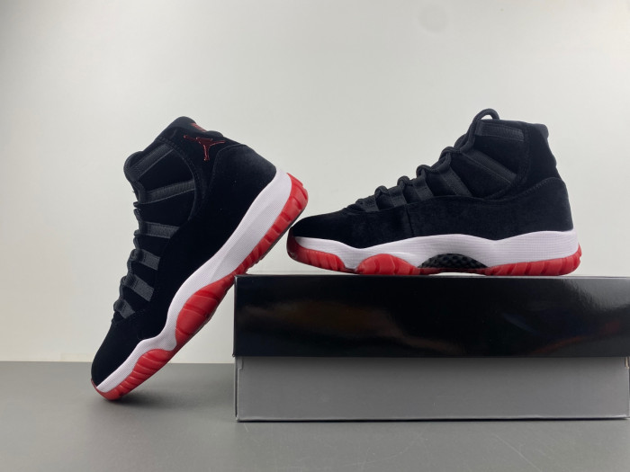 AIR JORDAN 11 RETRO 