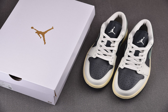 air jordan 1 low jade smoke dc0774-001