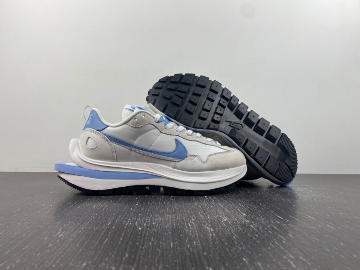 nike sacai x vaporwaffle blue white dd1875-112