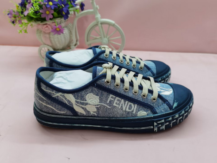 fen sneakers