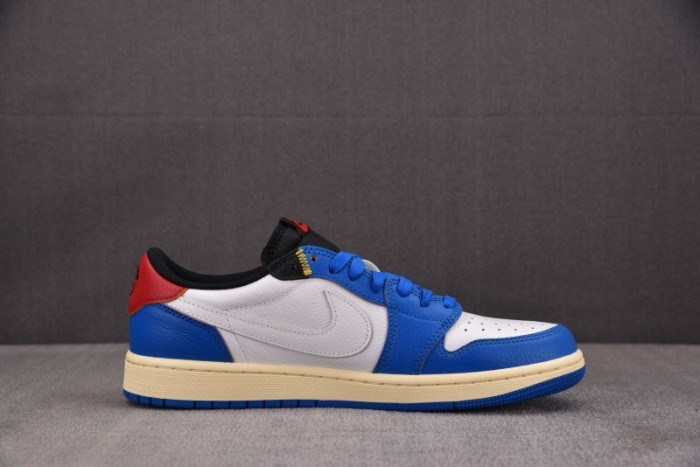 TRAVIS SCOTT X Un x Air Jordan 1 Retro Low OG UN DM7866-111
