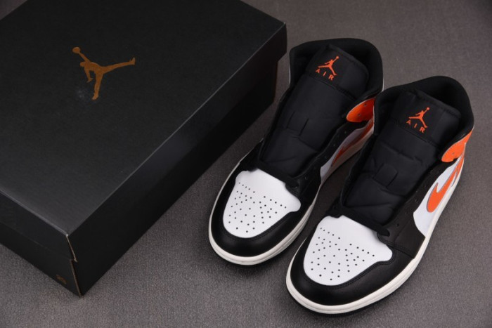 Air Jordan 1 Mid Black Toe Starfish DQ8426-801