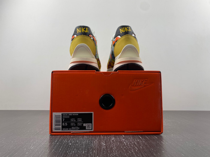 nike ldvaporwaffle mix / sacai low “green gusto” dr5209-300