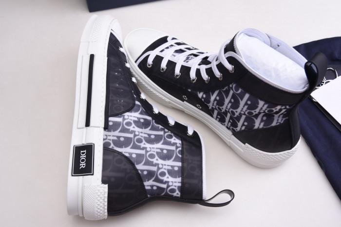 dr b23 homme kaws high-top sneaker