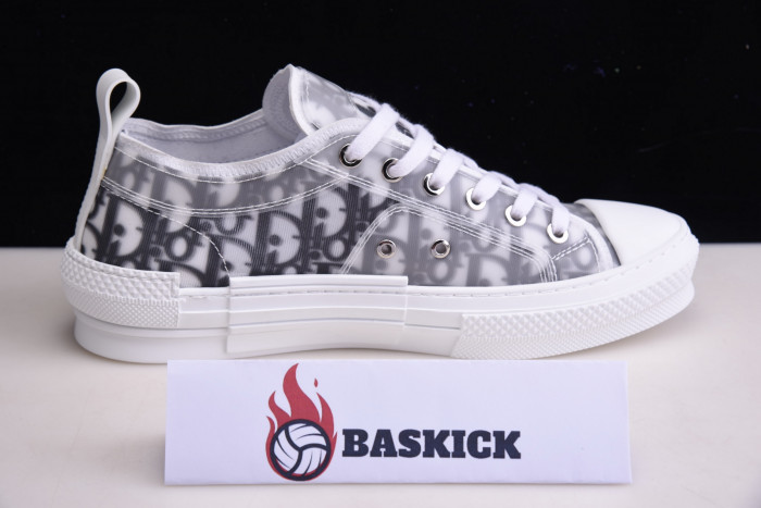 dr b23 homme kaws h903p167