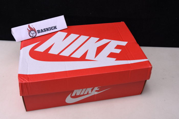 nike sb dunk low "laser blue" bq6817-1010