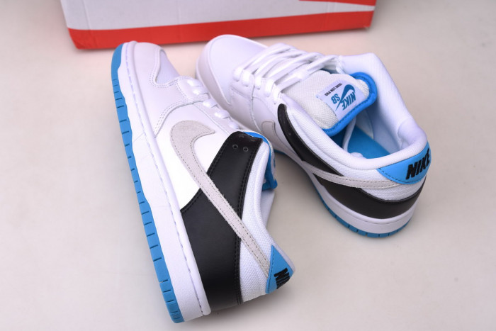 nike sb dunk low "laser blue" bq6817-1010