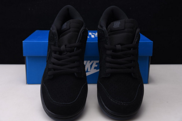 undefeated x nike dunk low do9329-001
