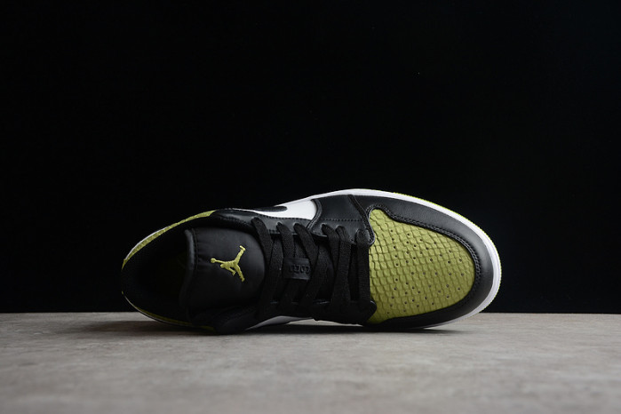 jordan 1 low snakeskin vivid green dx4446-301