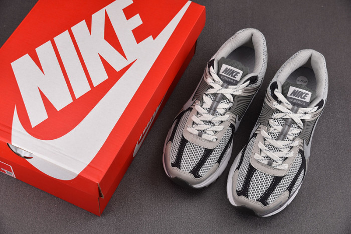 nike zoom vomero 5 "iron ore" fd0791-012