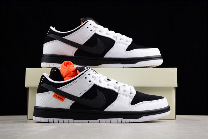 tightbooth x nike sb dunk low fd2629-100