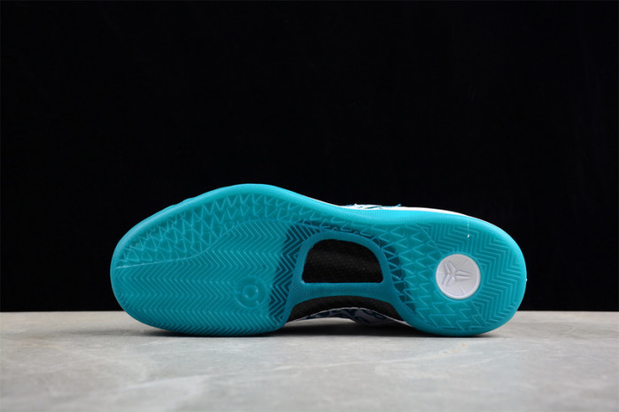 nike kobe 8 protro radiant emerald fq3549-101