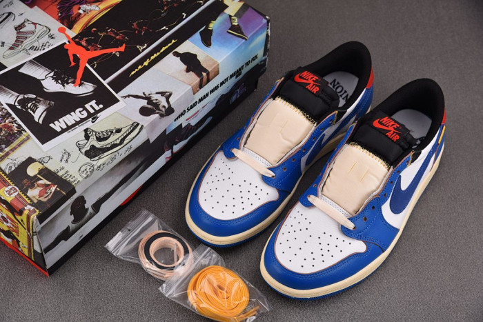 Un x Air Jordan 1 Retro Low OG Summit White HQ6998-146