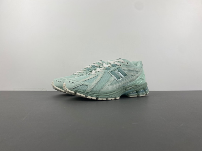 NEW BALANCE 9060R JADE GREEN M1906RZC