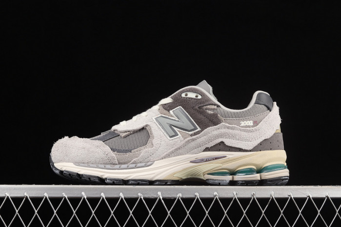 new balance 2002r protection pack rain cloud m2002rda